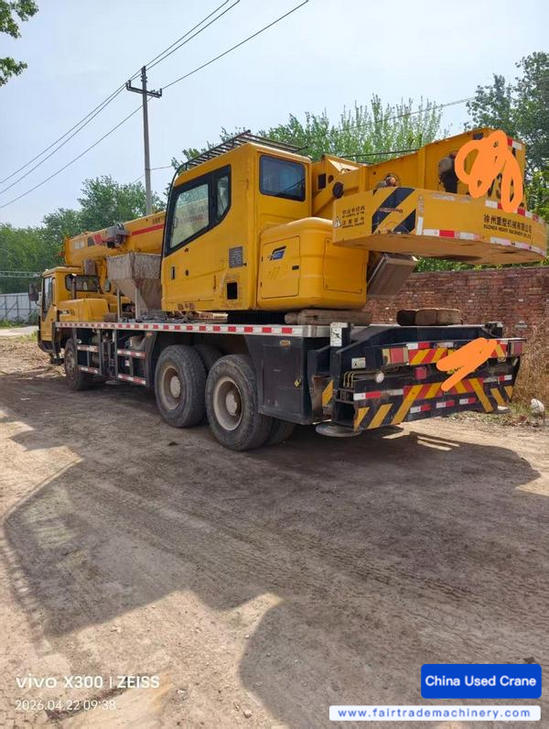 Buy XCMG 20K5 Used Crane / 1